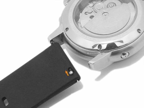 Basic-Uhrenarmband 20mm schwarz Silikon glatt matt Schnellwechsel-Stegen (Schlie�enansto� 20 mm) - Bild vergr��ern 