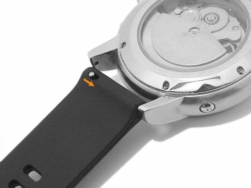 Preistipp: Uhrenarmband 22mm orange Silikon mit Schnellwechsel-Federstegen f�r sportive Uhren & Smartwatches - Bild vergr��ern 