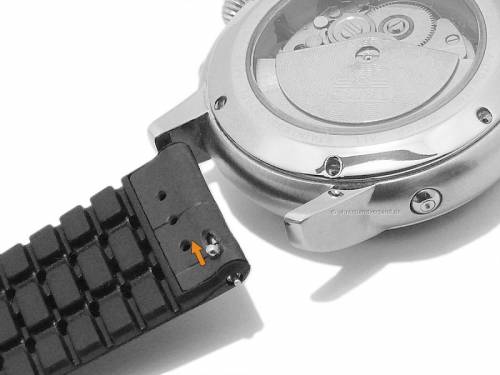 Uhrenarmband (092-50-28) Paul 24mm schwarz Leder /Kautschuk Allig.-Pr�g. EASY-CLICK-Stege HIRSCH (Schlie�enansto� 22 mm) - Bild vergr��ern 